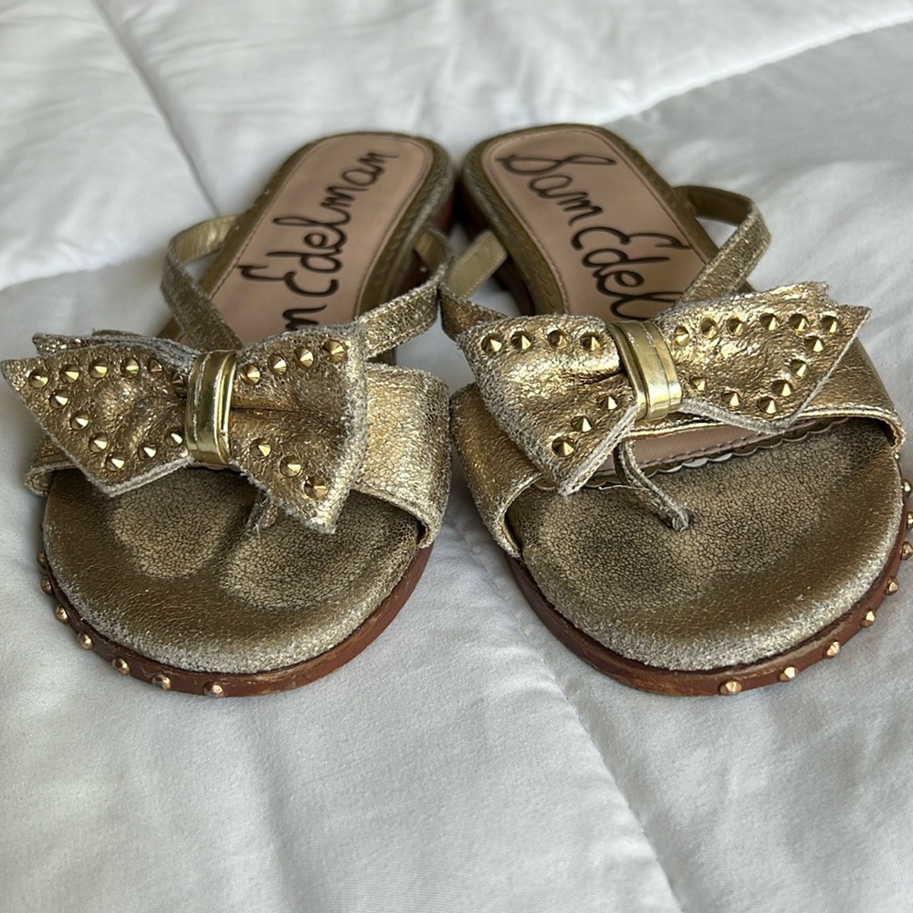 Sam Edelman kids Gold spike flat sandal